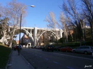 Calle Segovia y Viaducto
